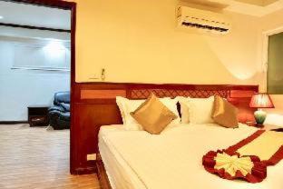 Yan Nawa Hotel | Miloft Sathorn Hotel - SHA Plus Certified