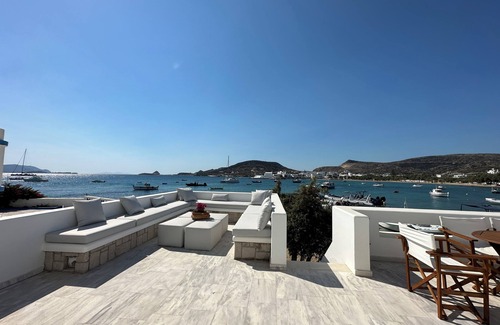 Apollonia Villa | Milos AquaBliss Beachfront Villa