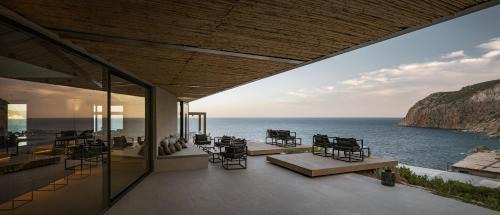 Milos Hotel | Milos Cove
