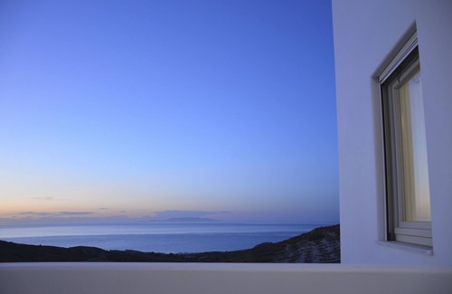 Milos House | Milos Zen Suites