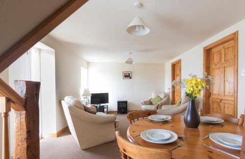 Hawsker House | Milton Cottage