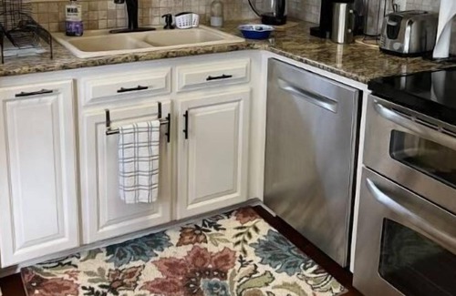 Harold Cottage | Milton-Quite, Country Coastal Cottage-Ocean vibes
