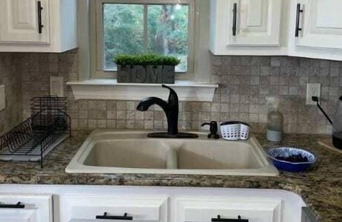 Harold Cottage | Milton-Quite, Country Coastal Cottage-Ocean vibes
