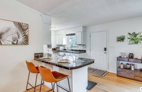 Florida Panhandle House | Milton Waterfront Home w/Dock & Outdoor Kitchen!