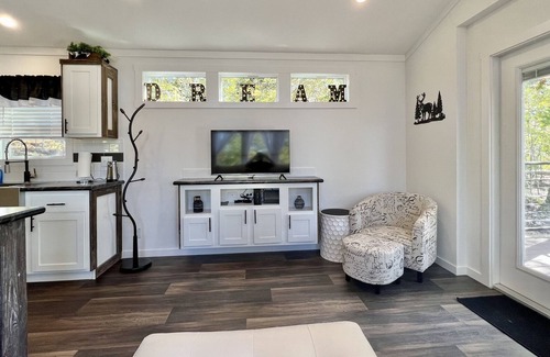 Mountain View House | Mimi's Retreat! The not so tiny, tiny home in the mountains!