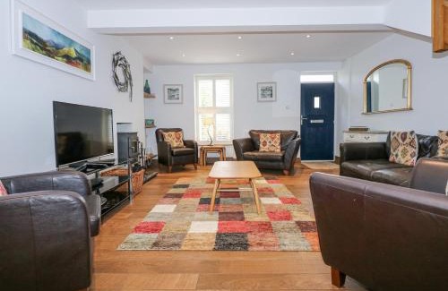 Edern House | Min Y Mor - Morfa Nefyn