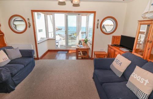 Amlwch House | Min Y Traeth
