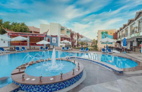 Sheraton Road -Sakkala Resort | MinaMark Beach Resort for Families and Couples Only