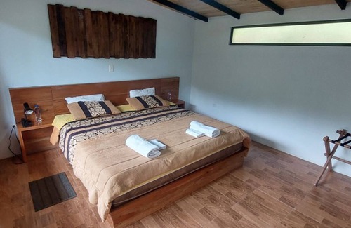 Mindo Cabin | Mindo Loma Bird Lodge