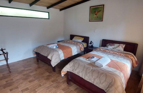 Mindo Cabin | Mindo Loma Bird Lodge