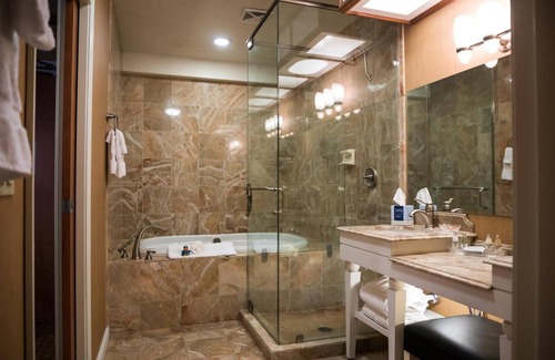 Deadwood Hotel | Mineral Palace Hotel & Casino