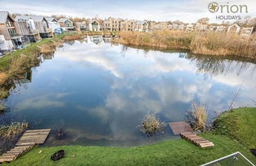 Malmesbury House | Minety Lake 43, Green Haven