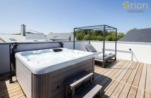 Malmesbury House | Minety Lake 43, Green Haven
