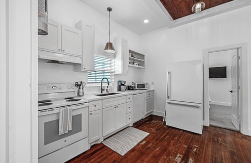 San Jacinto House | Mini G 2 Bedroom Home