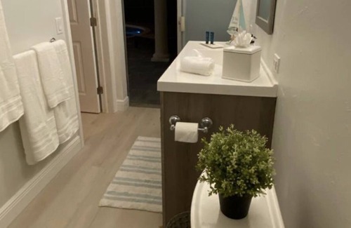 Boca Raton Villa | Mini golf and lake view villa near ocean front and beach