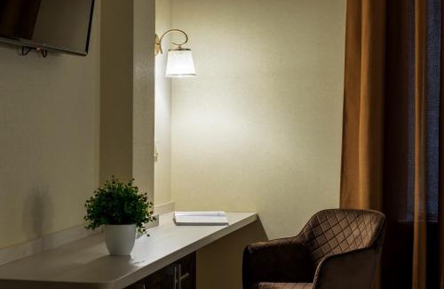 Prospekt Svobody Apartment | Mini Hotel Barvy Lvova on Hnatyuka St.