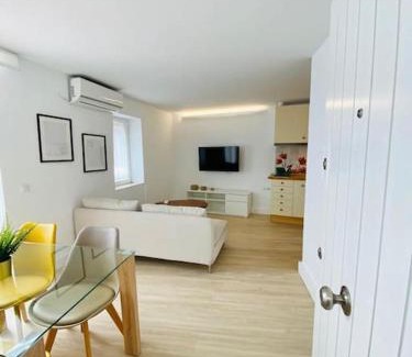 Feria Apartment | Mini loft con patio en la Alameda de Sevilla
