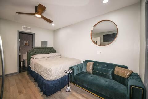 Church Street Apartment | Mini Studio Apartment 15 mins from downtown