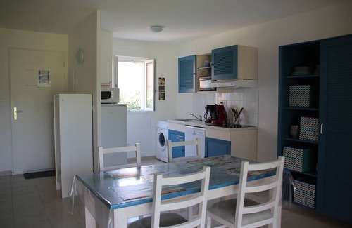 Santa-Maria-Poggio House | Mini villa sleeps 6 in 3 * residence