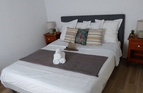 Vetricella House | Mini villa T2 air-conditioned, sea view, cozy & modern