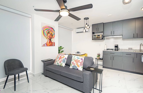 Obarrio Apartment | Minimalist Muse Downtown Panama