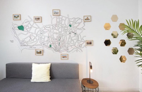 Ramalde Apartment | Minimalist Studio City Centre