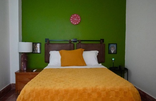Santurce Cabin | Minimalist Studio on Calle Loiza Near Ocean Park