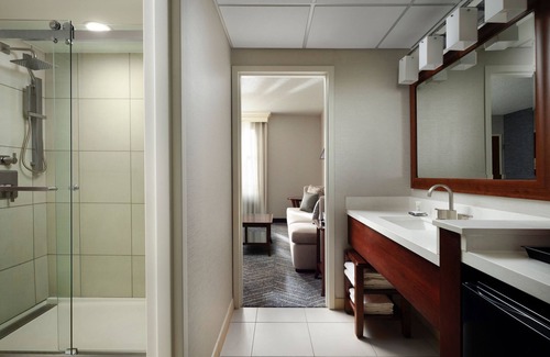 Brooklyn Park Hotel | Minneapolis Marriott Hotel & Conference Center