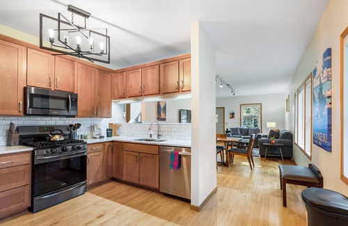 West Side House | MINNeSTAY* Cherokee Park
