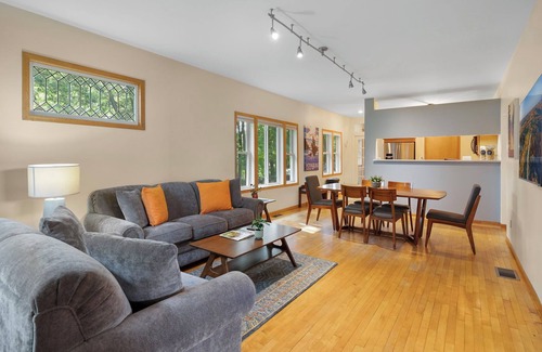 West Side House | MINNeSTAY* Cherokee Park