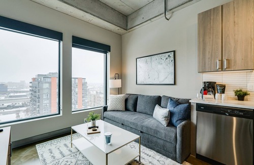 Warehouse District Apartment | MINNeSTAY* Sable 802 Alcove