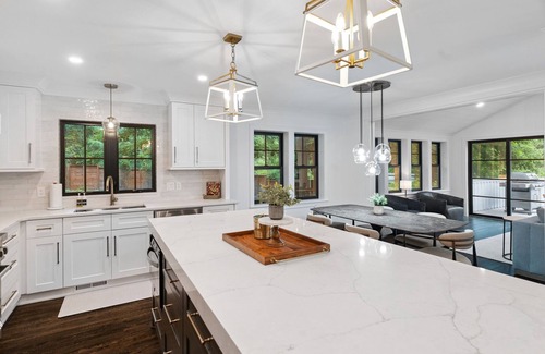 Wayzata House | MINNeSTAY* Wayzata Cove