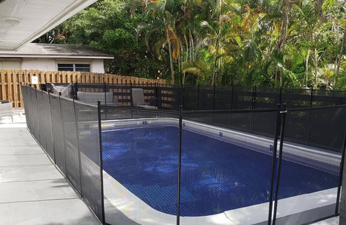 Davie House | Mins away from Hard Rock Casino 3/2 W/pool& Gameroom FLL/MIA