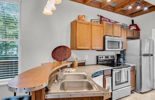 Starkville Apartment | Mins from Campus | Cozy | Big Patio