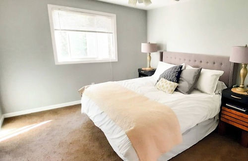 Davison House | Mins to Creekside Acres Event Barn, Cozy 3 bedrooms in the country