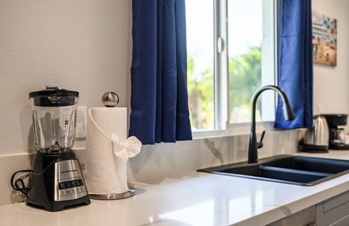 Riverview West House | Mins to Disney! Luxury 4BD Insta Wall & Game Room