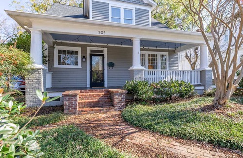 Greensboro House | Mins to Downtown - Spacious Home