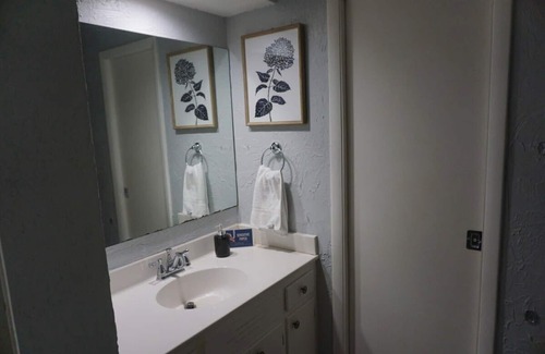 River Mountain House | Mins to River Mountain Park, Dining, & Shopping!