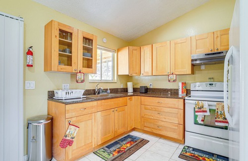 Fort Pierce House | Mins to the Coast: Port St Lucie Home w/Lanai!