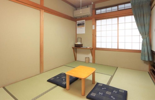 Hida Takayama Onsen Hotel | Minshuku Iwatakan