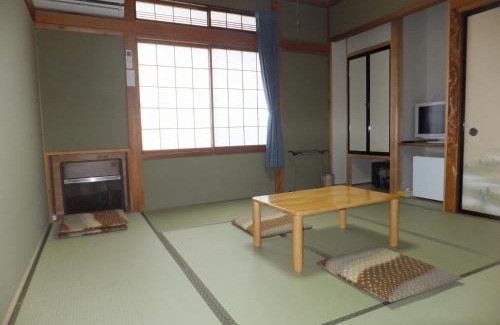 Hida Takayama Onsen Hotel | Minshuku Iwatakan