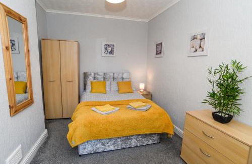 Crewe House | Minshull House