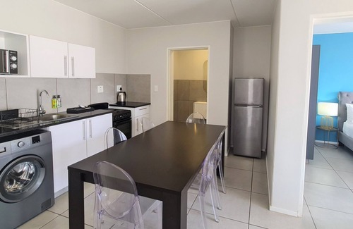 Greater Johannesburg Metropolitan Area Apartment | MINT Express Sandton View