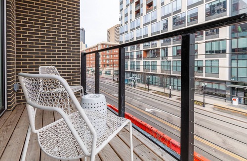Scioto Mile Apartment | Mint House Columbus - Capitol Square