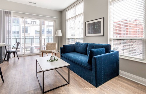 Scioto Mile Apartment | Mint House Columbus - Capitol Square
