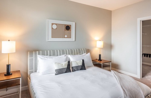 Detroit Apartment | Mint House Detroit - New Center