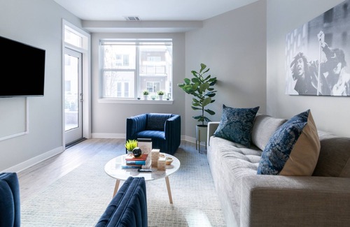 Detroit Apartment | Mint House Detroit - New Center