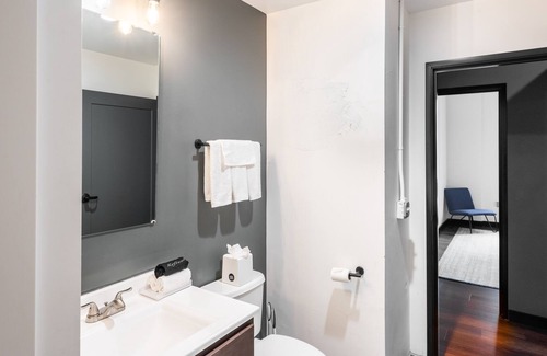 Washington Apartment | Mint House Detroit - Times Square