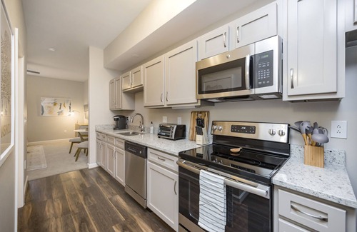 Hillsboro West End Apartment | Mint House Nashville - Hillsboro Village
