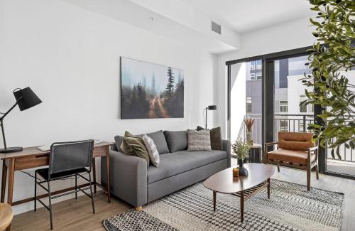 The Gulch Apartment | Mint House Nashville - The Gulch - Division St